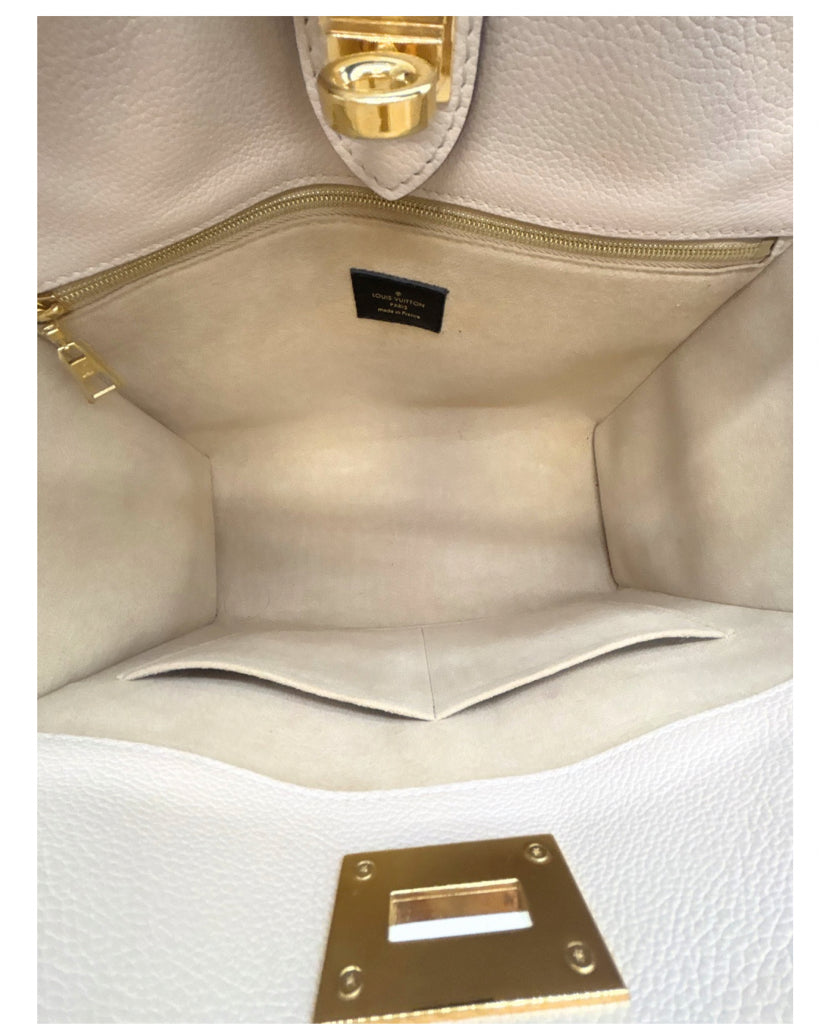Louis Vuitton On My Side MM