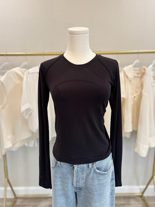 luluemon Size Medium Top
