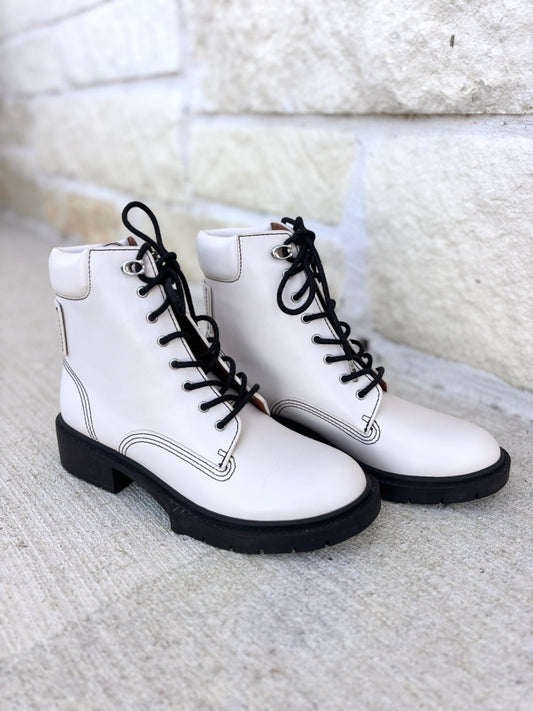 Coach Size 6.5 Ivory Shoes