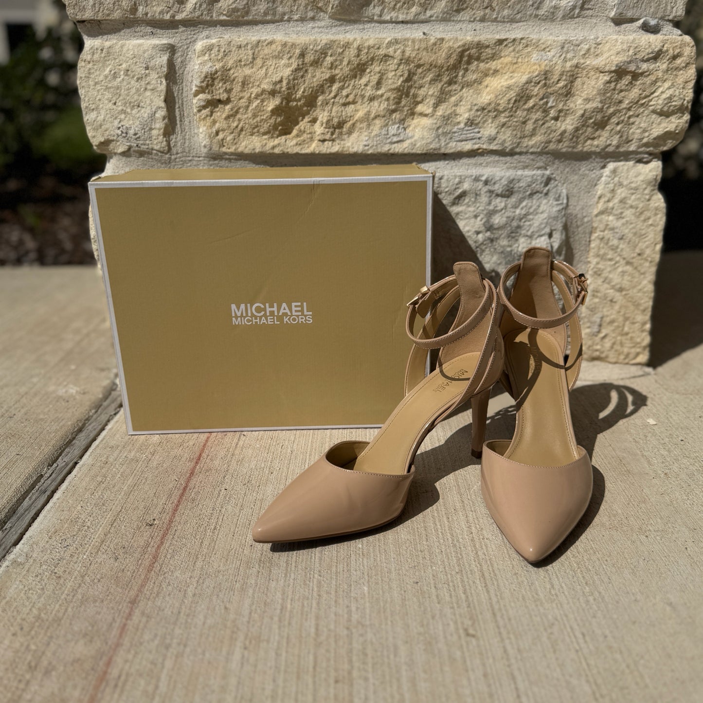 Michael Kors Size 8 Nude Heels