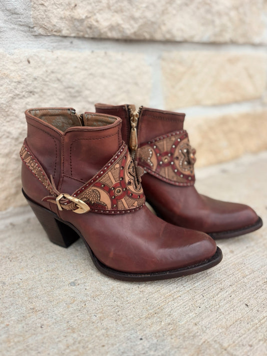 Cuadra Size 8  Boots