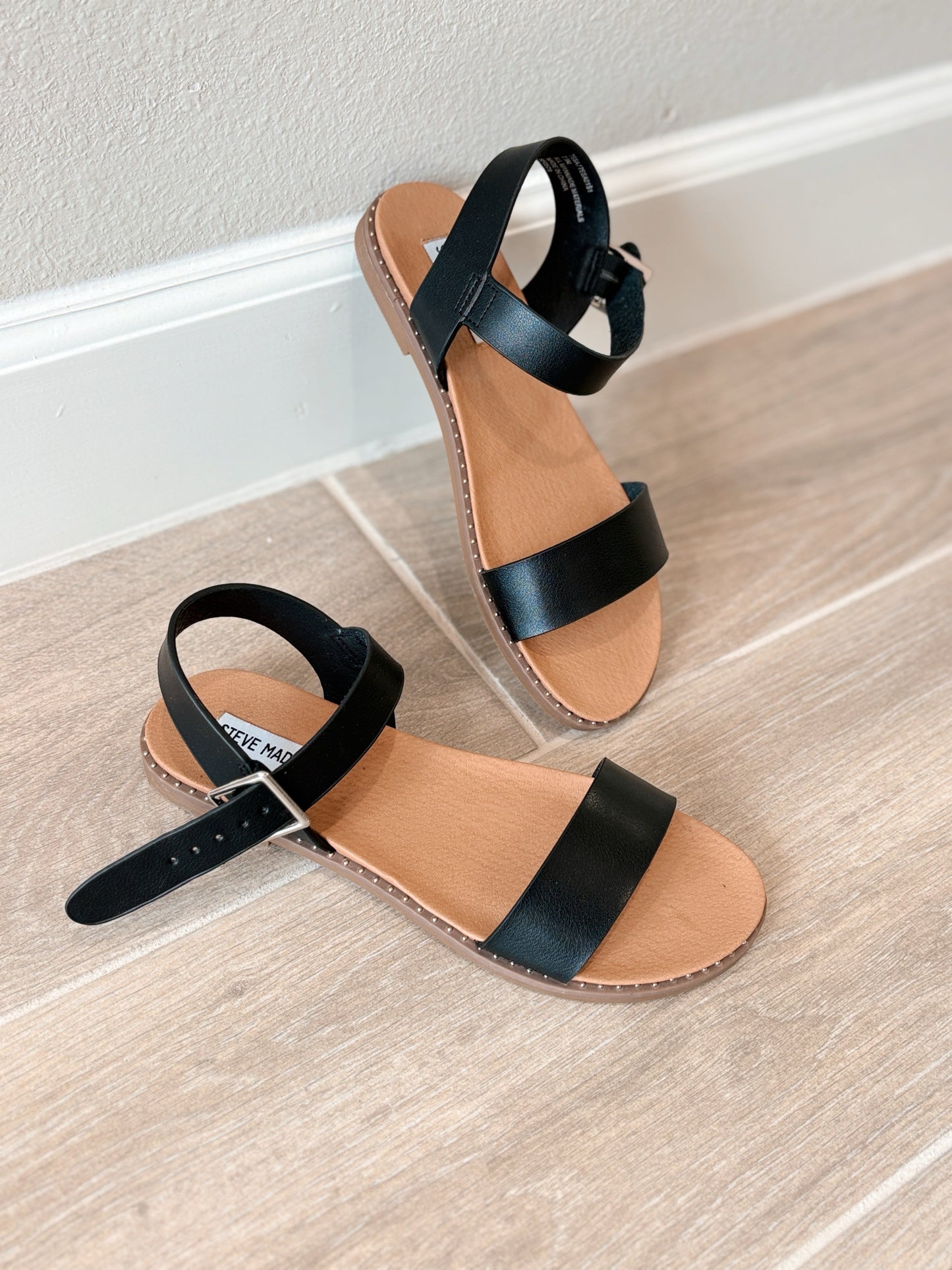 Steve Madden Size 7.5 Sandals