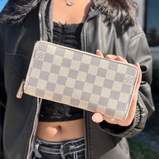 Louis Vuitton Damier Azur Long Zippy Wallet