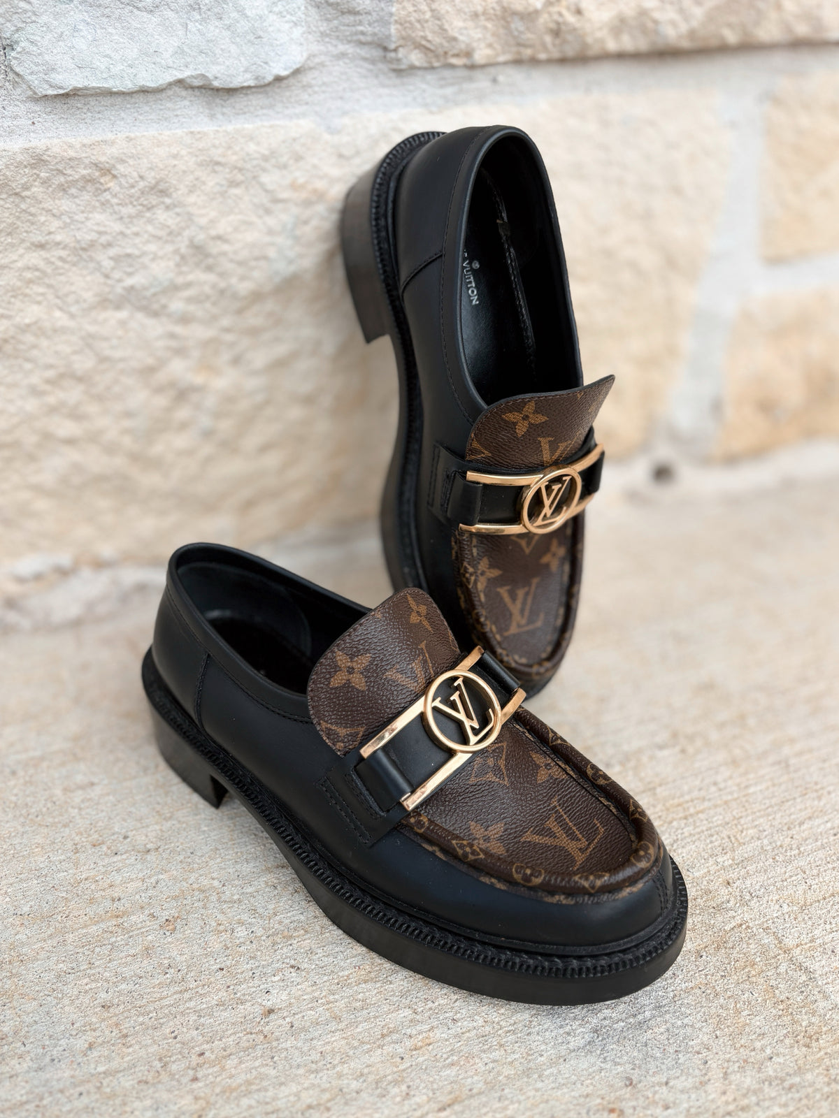 Louis Vuitton Size 37 (US 6.5) Academy Loafers