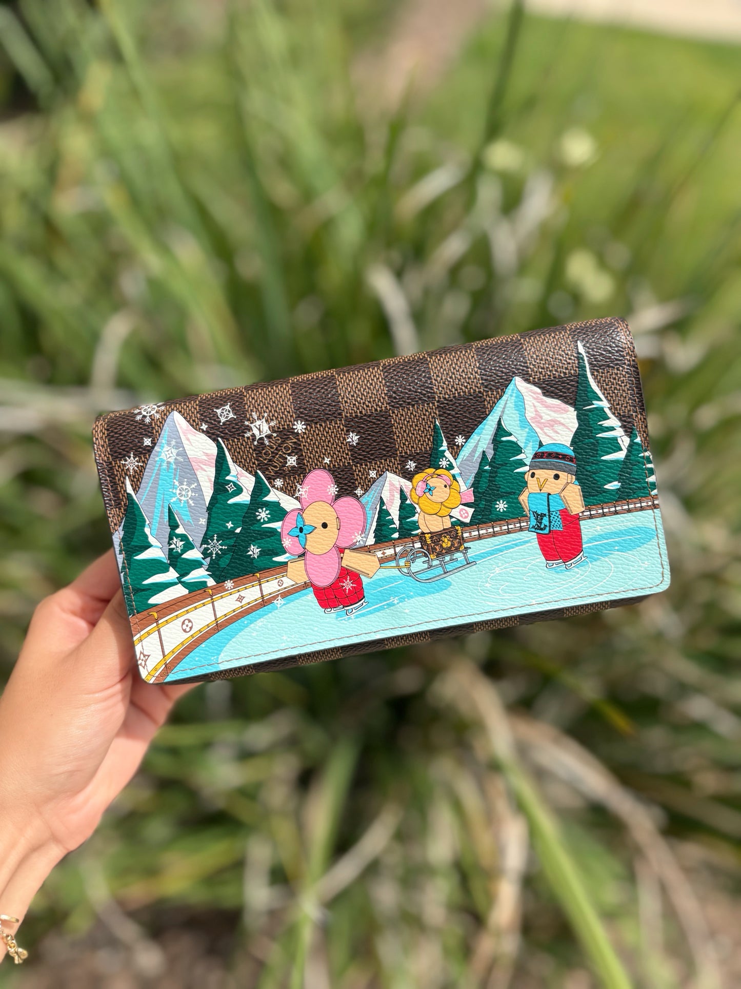 Louis Vuitton Sarah Wallet 2023 Christmas Animation Collection