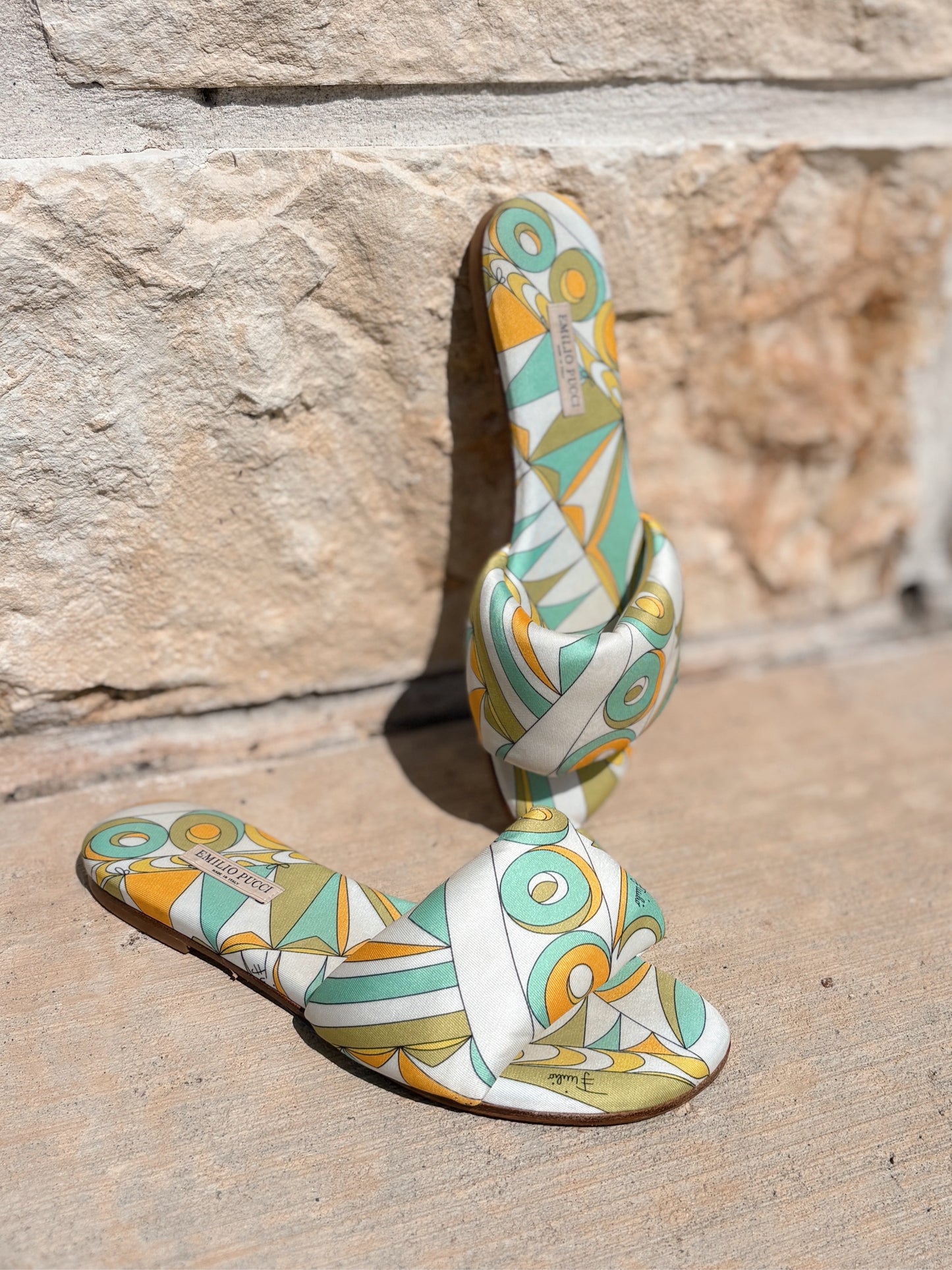 Emilio Pucci Size 36 Sandals