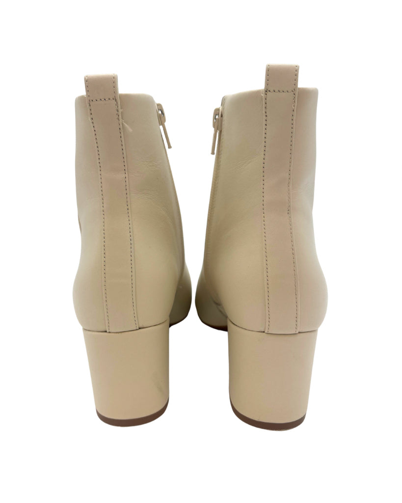 Giani Bini Size 6.5 Booties