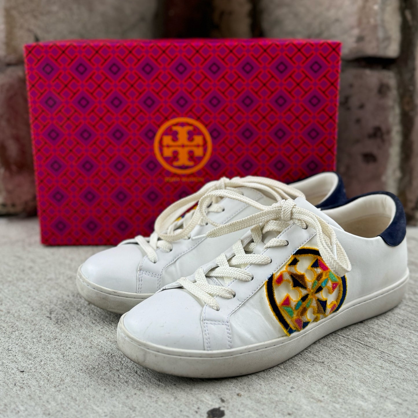 Tory Burch Size 9 White Sneakers