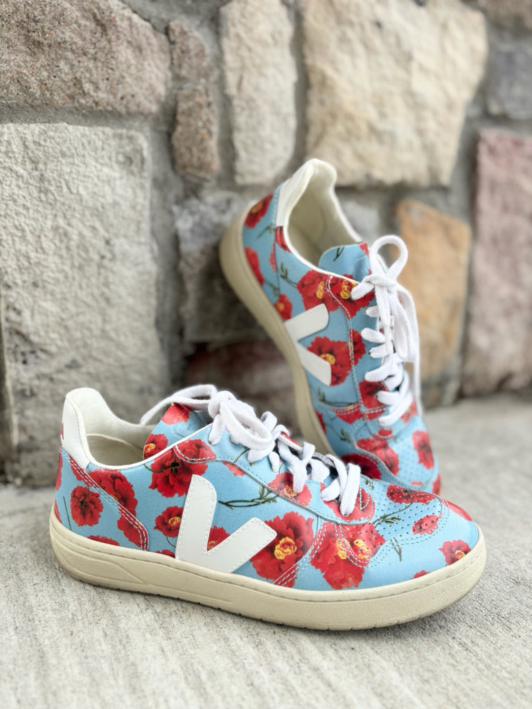 veja Size 8 Blue Shoes