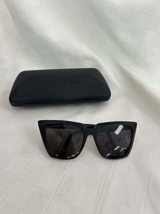 Balenciaga Cet Eye Grometric, Low-Bridge Fit Sunglasses