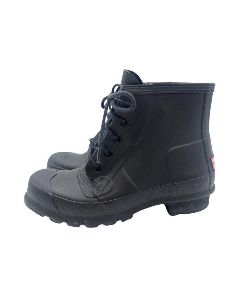 Hunter Size 7 Black Boots