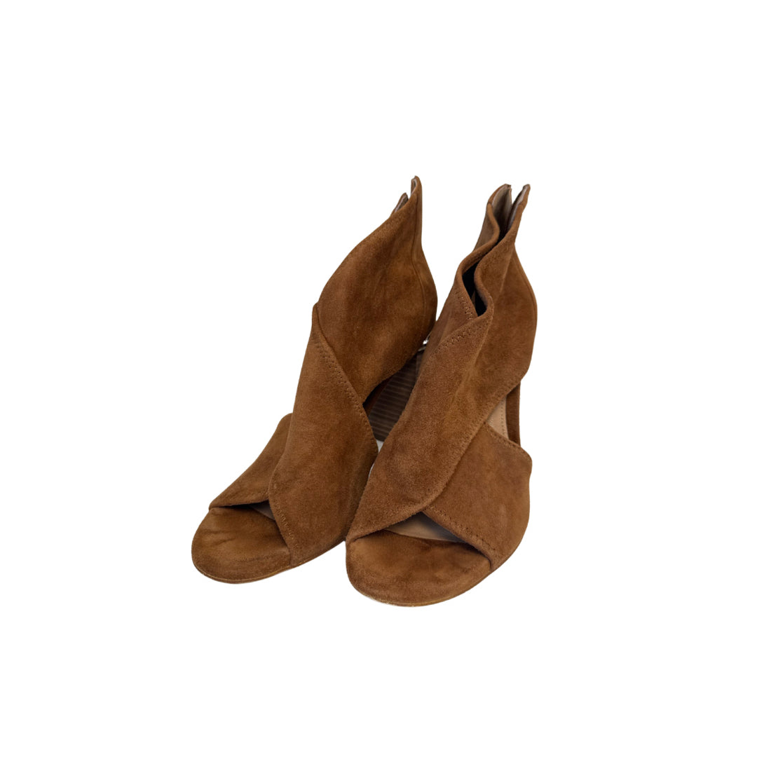 Elaine Turner Size 8.5 Brown Block Heels