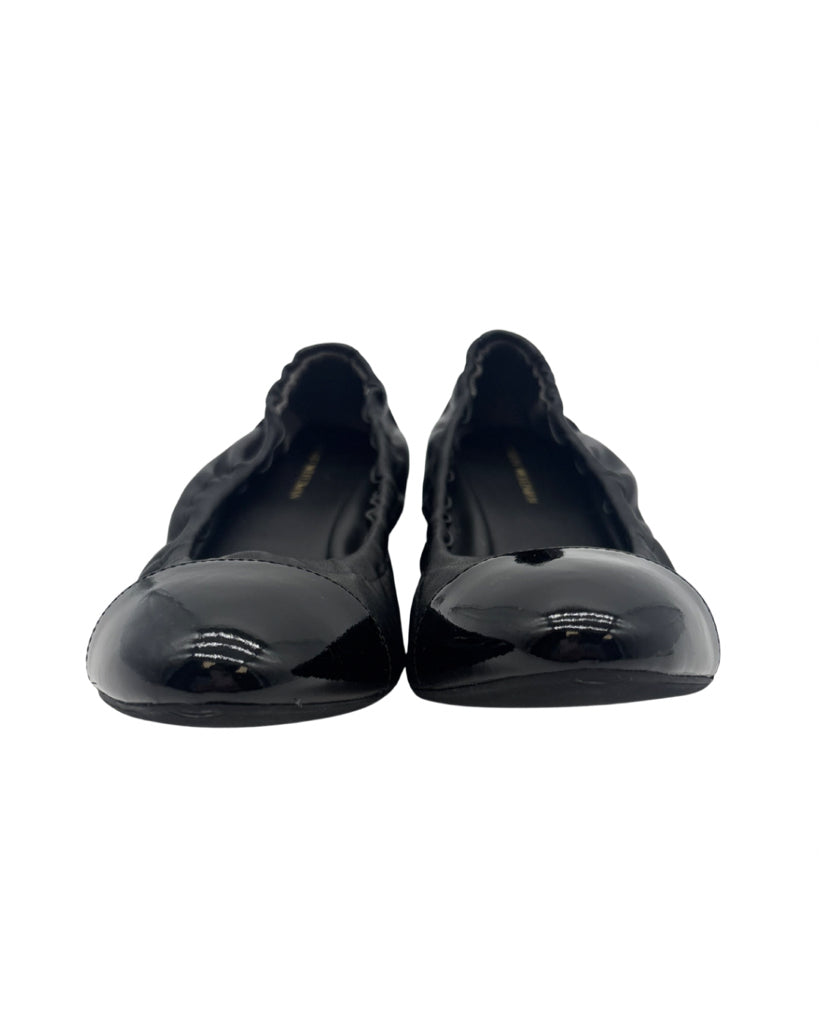 Stuart Weitzman Size 8 Flats