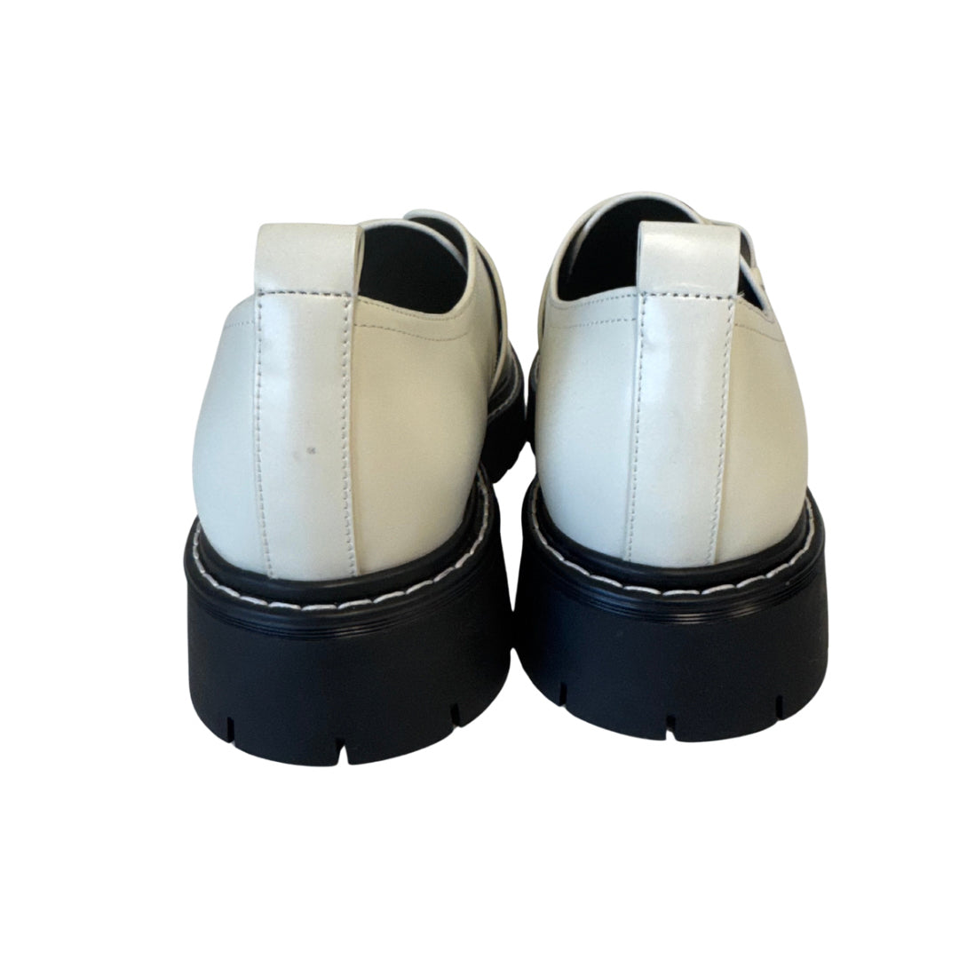 Marc Fisher Size 11 Ivory Loafers