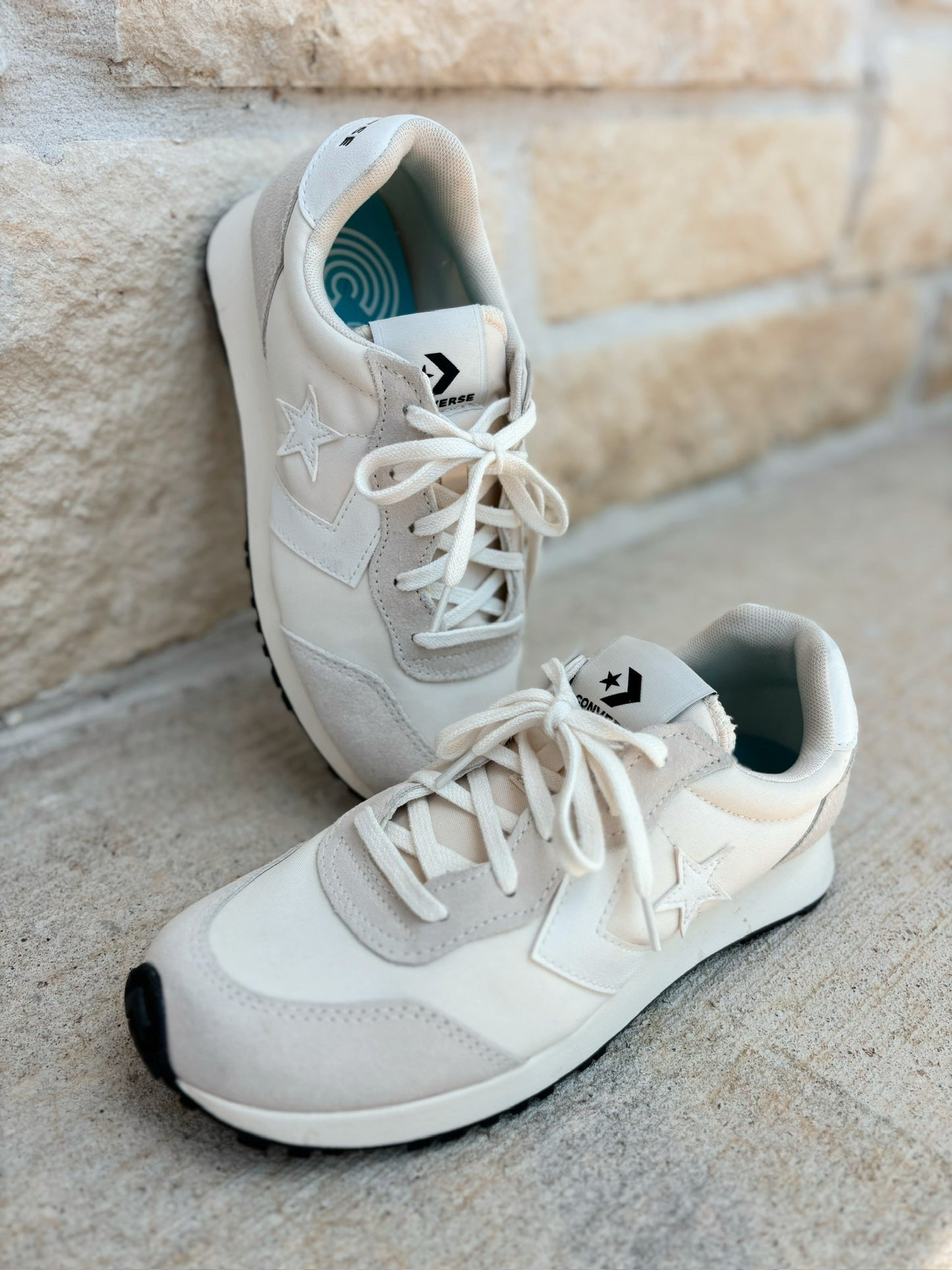 Converse Size 8 Sneakers