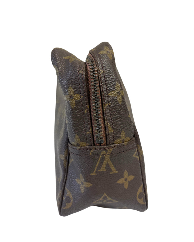 Louis Vuitton Monogram Trousse Toilette 28
