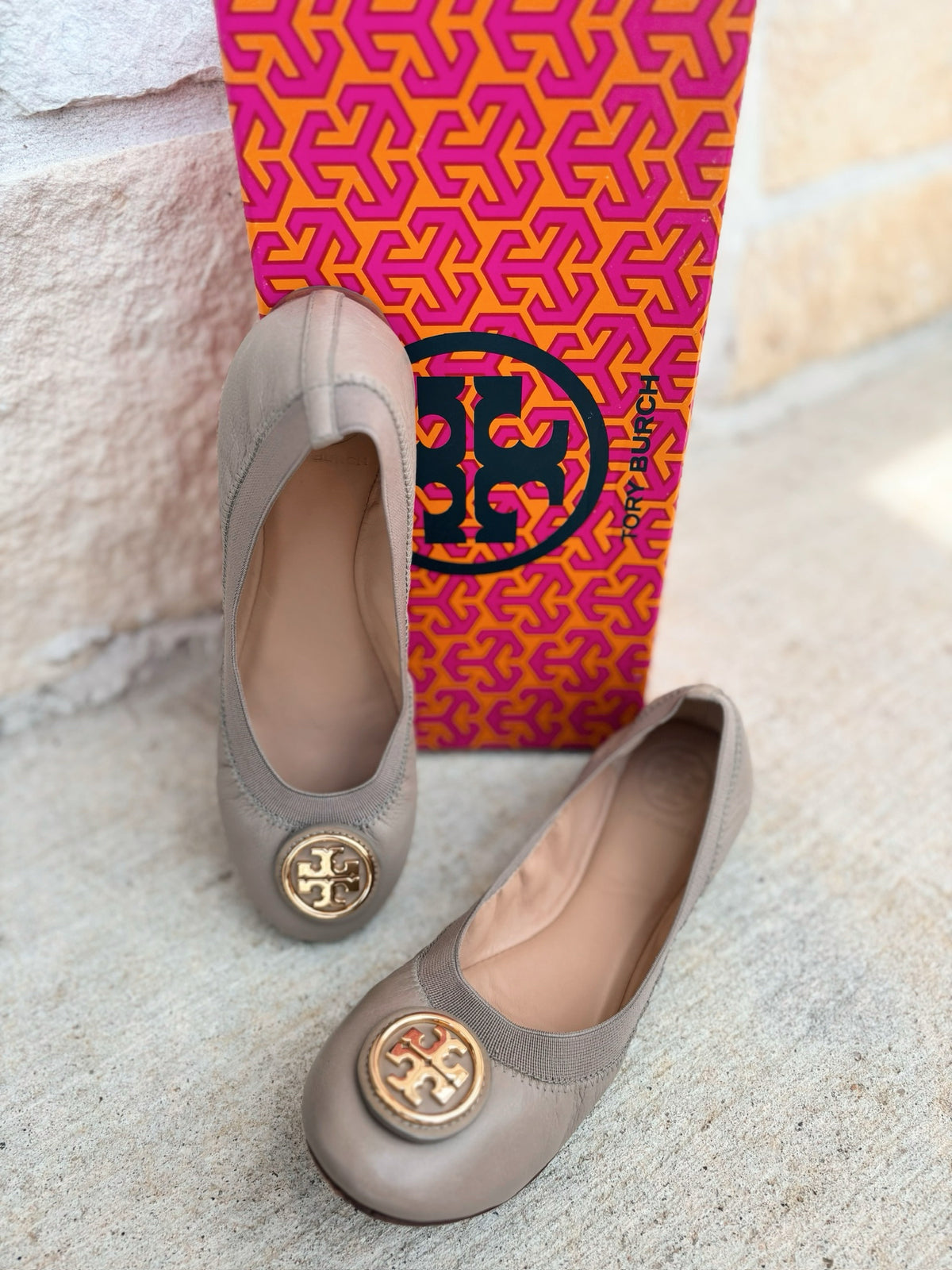 Tory Burch Size 7 Caroline Flats