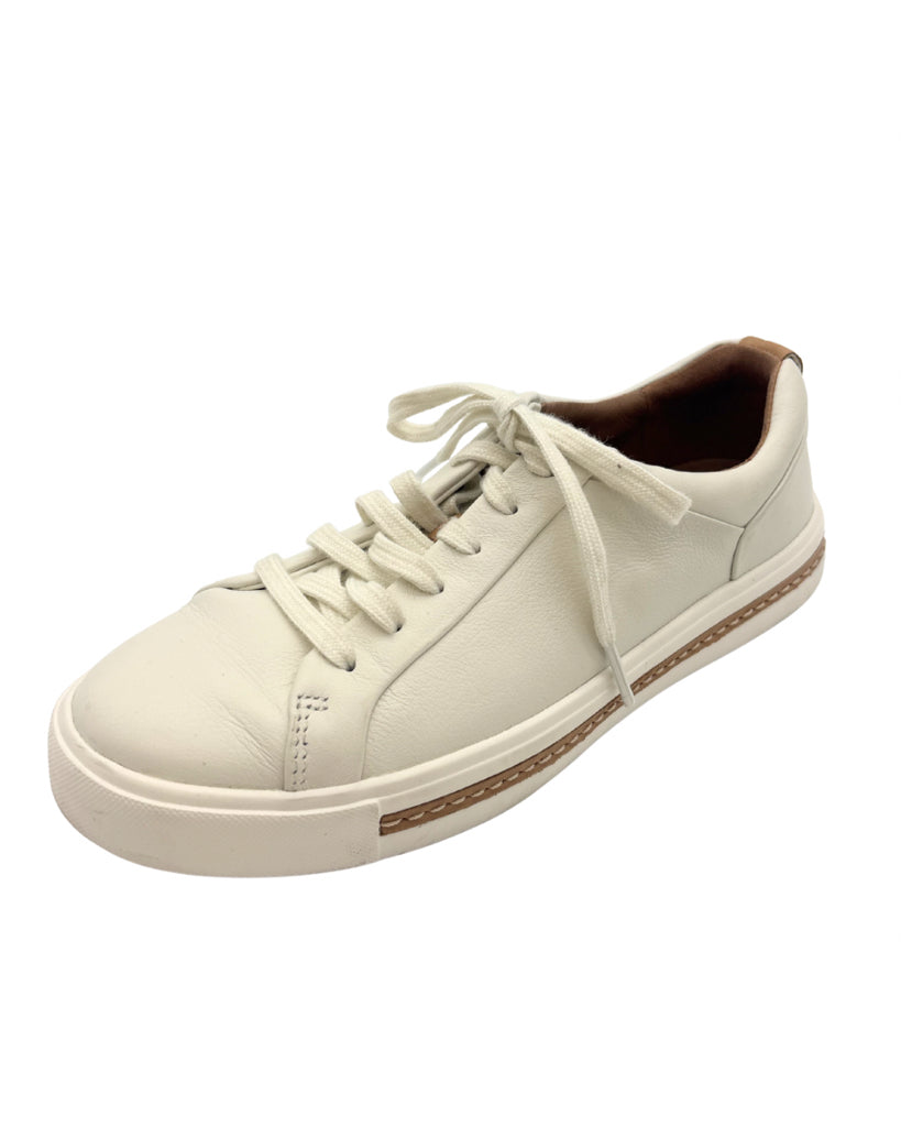 Clarks Size 6.5 Sneakers