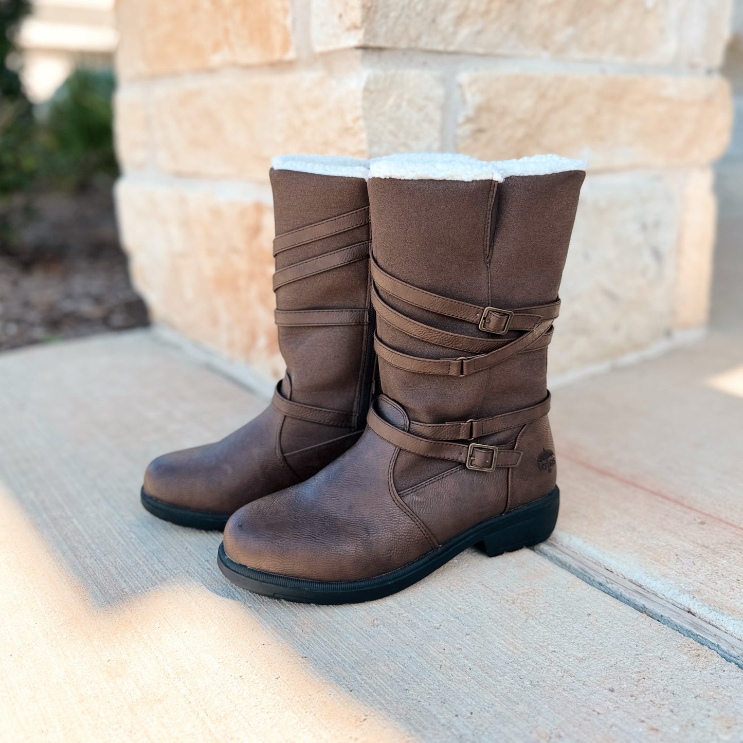 Totes Size 8 Brown Boots