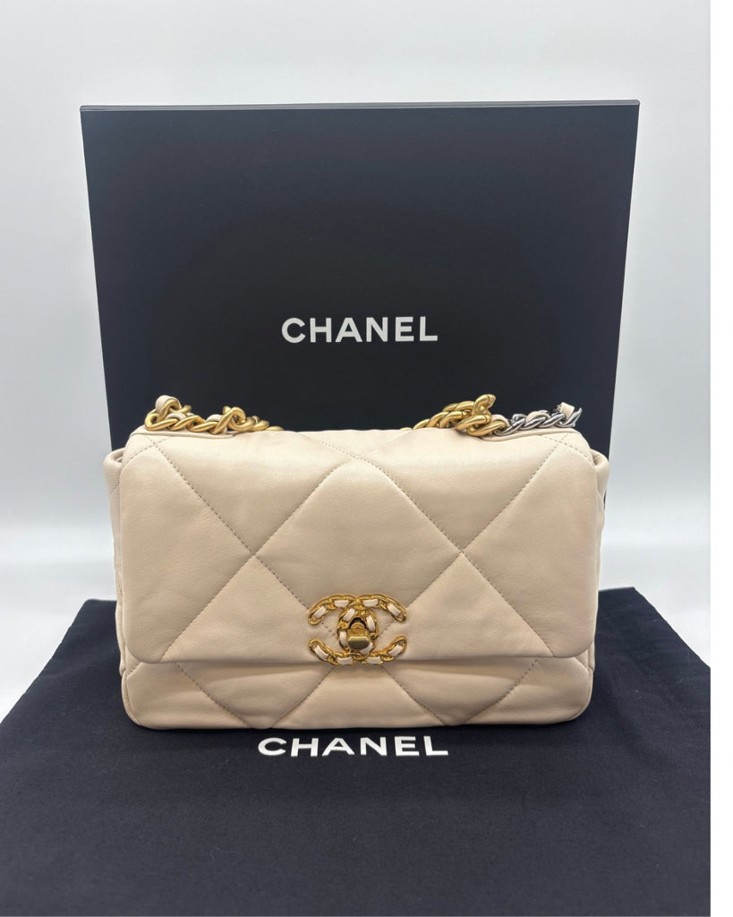 Chanel Handbag 19