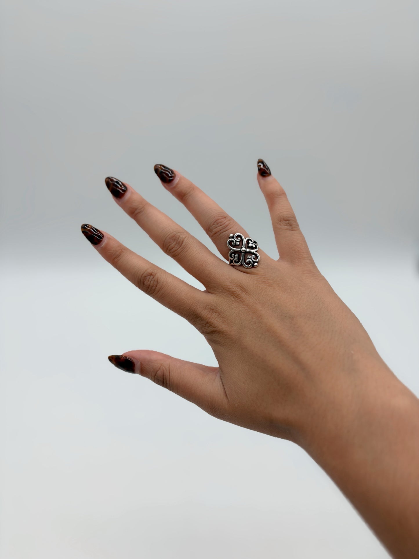 James Avery Size 7 Adorned Hearts Ring