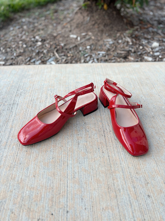 Coutgo Size 7 Red Heels