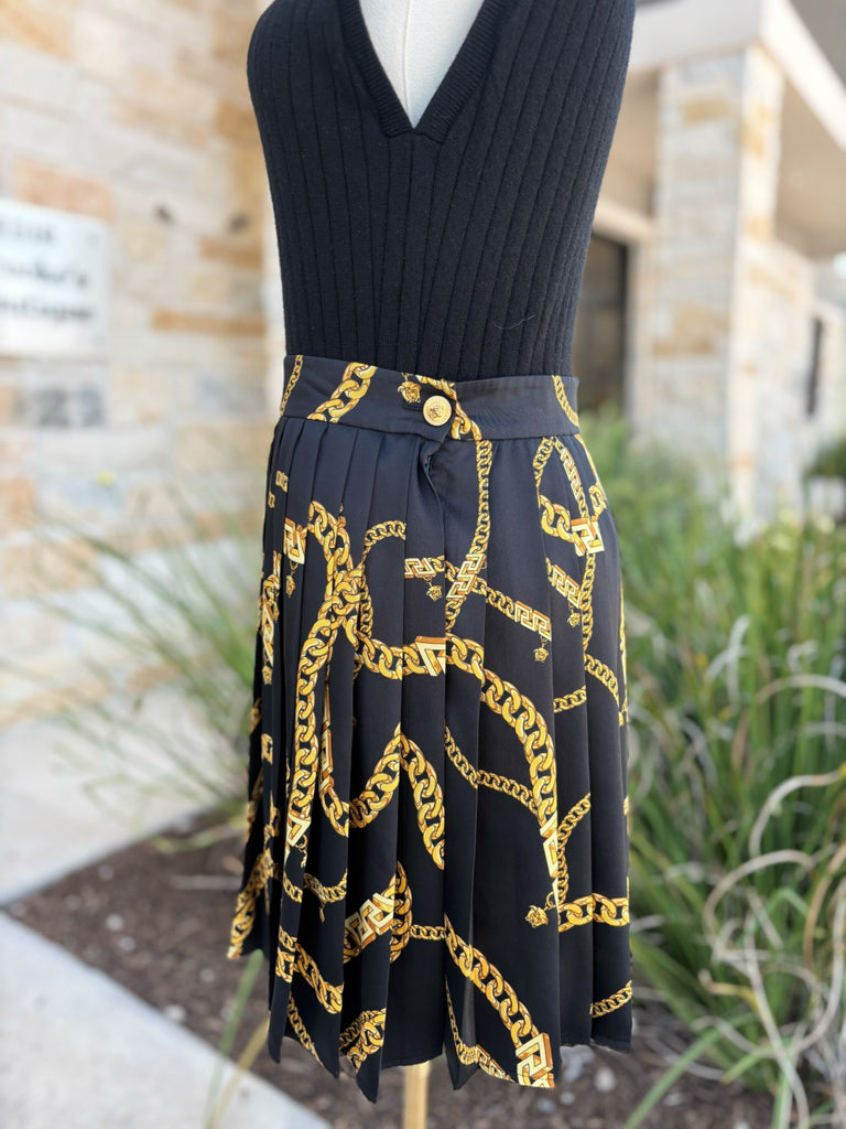 Versace Size 40 Skirt. Retails $1,095