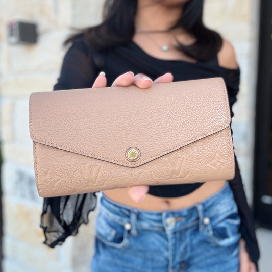 Louis Vuitton Sarah Wallet