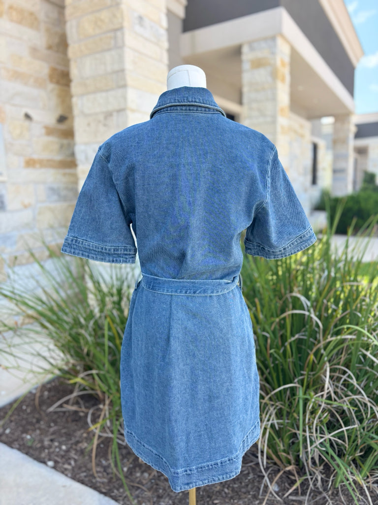 Free Assembly Size Small Dress NWT