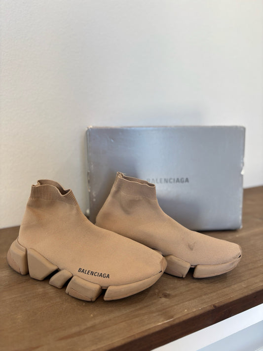 Balenciaga Size 39 Tan Speed Shoes