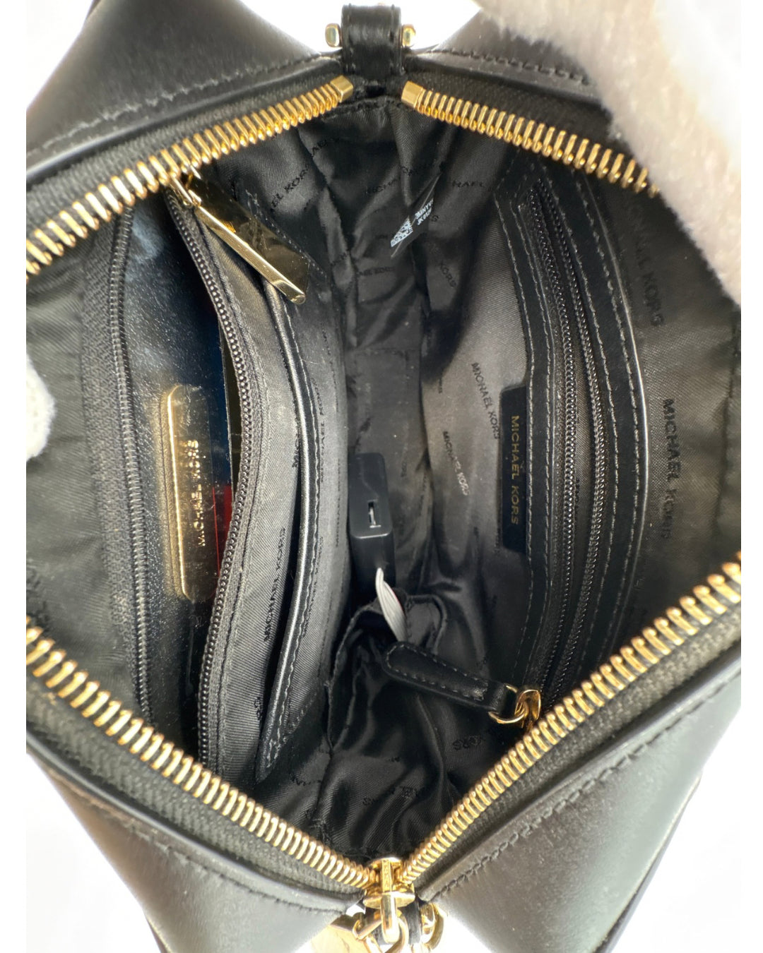 Michael Kors Light Up LOVE Crossbody