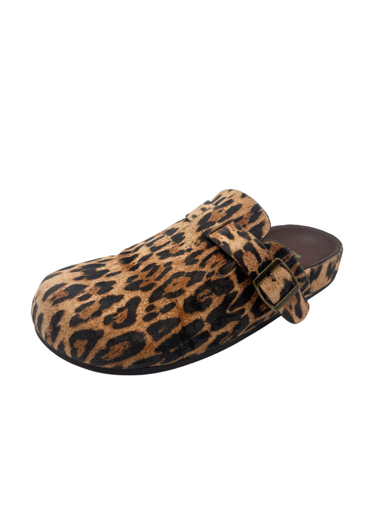 Mia Size 7 Clogs