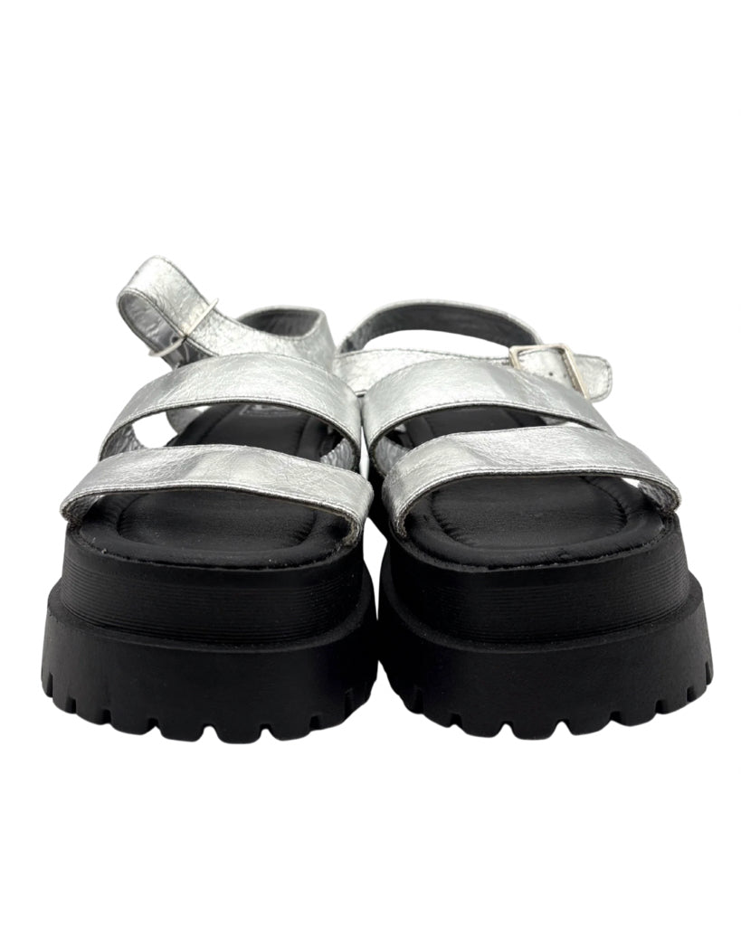 DL Size 7 Silver Sandals