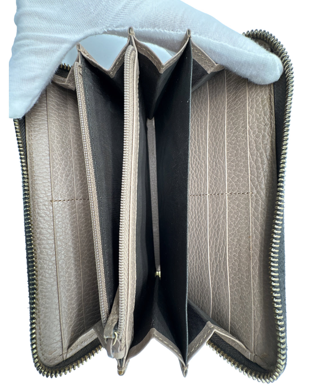 Gucci Pebble Leather Long Zippy Wallet